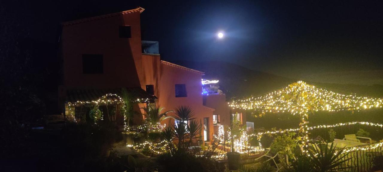 Bed and Breakfast Mas Des Buscades Cabris Exterior foto
