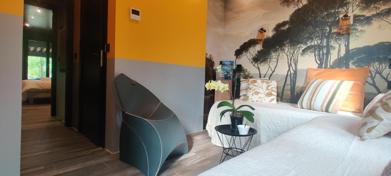 Bed and Breakfast Mas Des Buscades Cabris Exterior foto