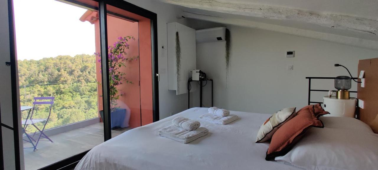 Bed and Breakfast Mas Des Buscades Cabris Exterior foto