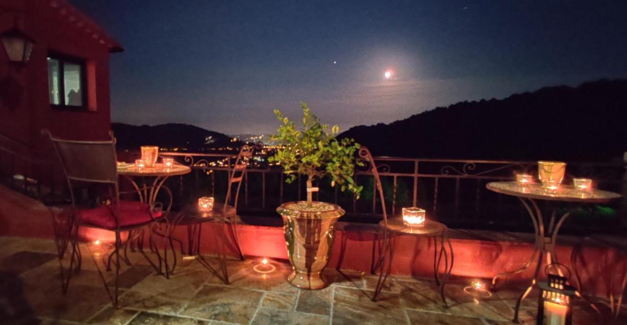 Bed and Breakfast Mas Des Buscades Cabris Exterior foto
