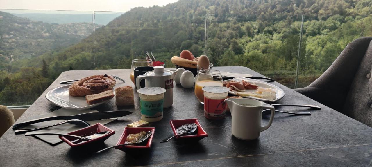 Bed and Breakfast Mas Des Buscades Cabris Exterior foto