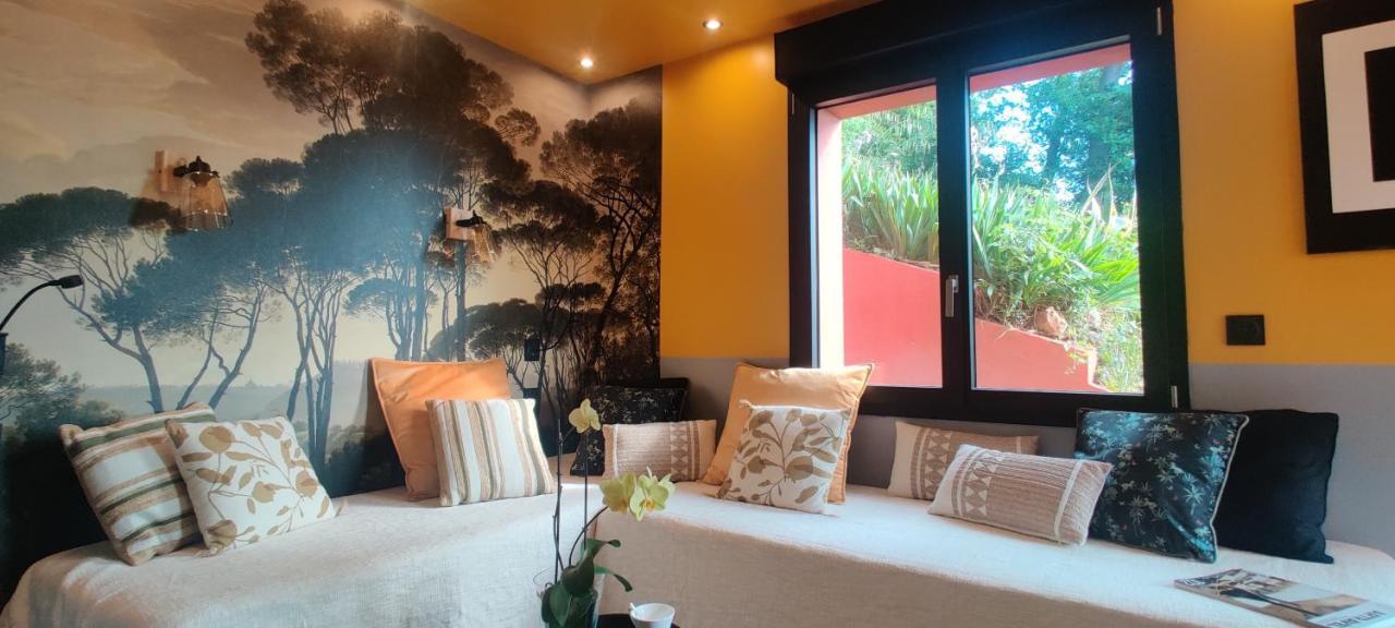 Bed and Breakfast Mas Des Buscades Cabris Exterior foto
