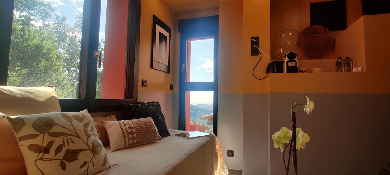 Bed and Breakfast Mas Des Buscades Cabris Exterior foto